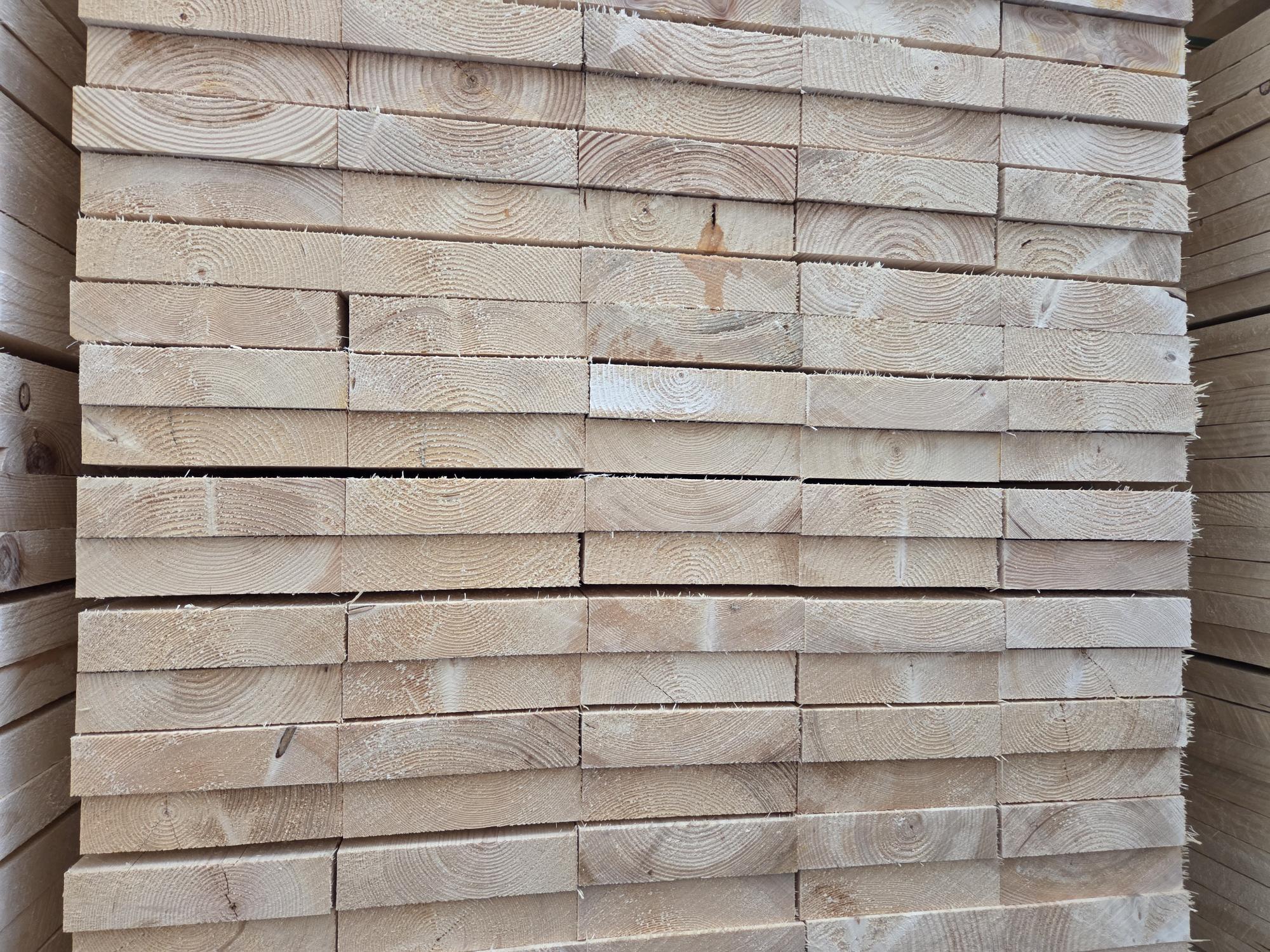 Sawn timber boards